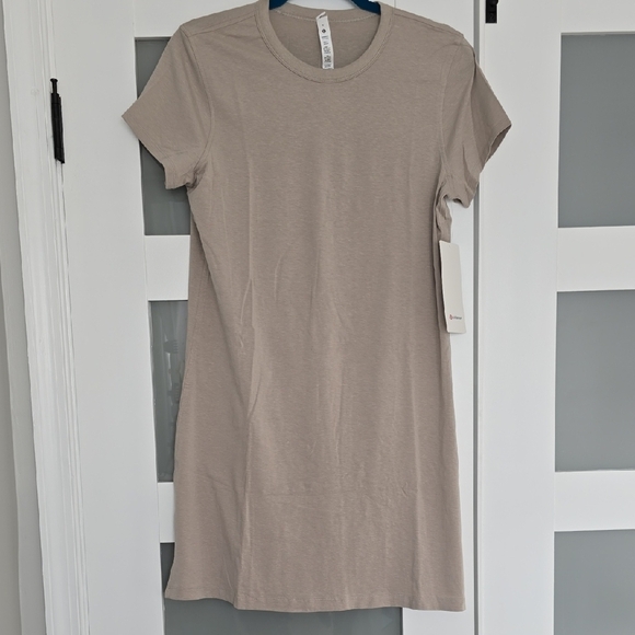NWT Lululemon Classic-Fit Cotton-Blend T-Shirt Dress Size 6 Raw Linen - Picture 2 of 8